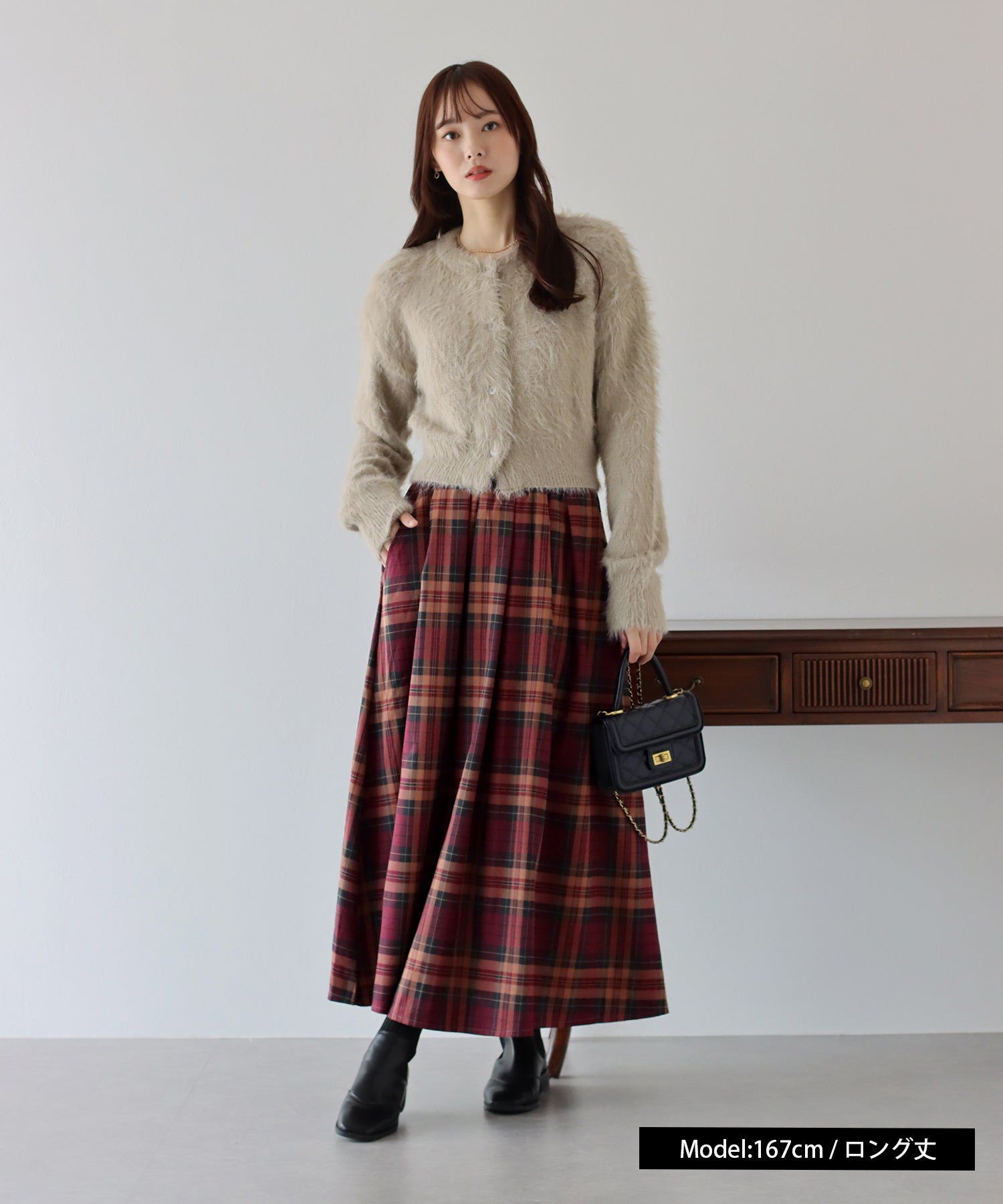 日本 BLUE EAST - [經典推薦]英倫格紋傘狀修身長裙-酒紅