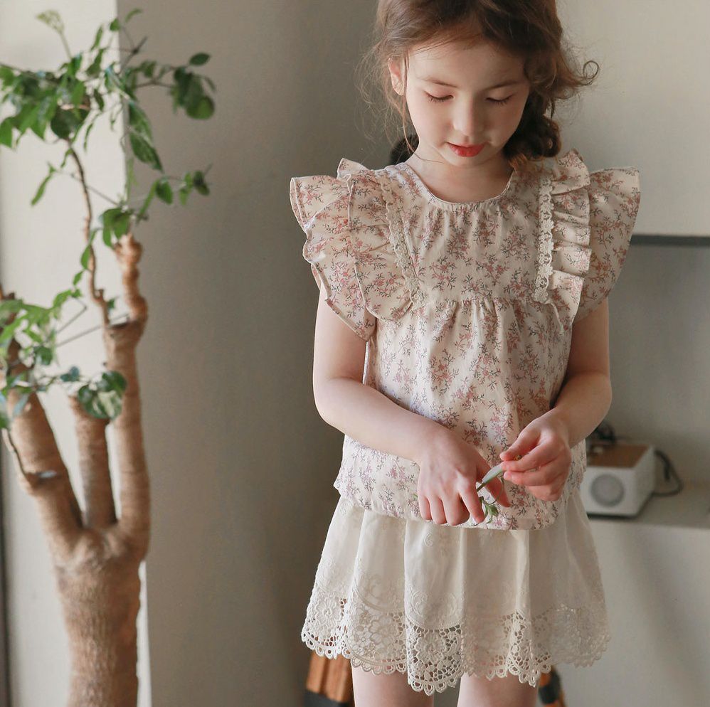 韓國 PuellaFLO - 蕾絲鏤空花瓣下襬褲裙-米白