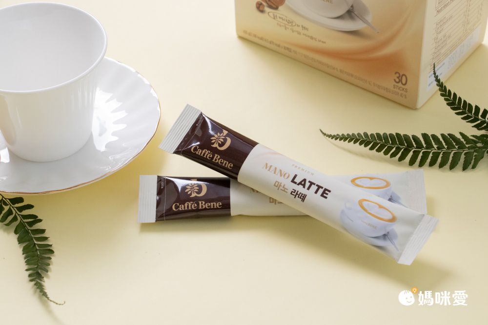 韓國Caffebene咖啡伴 - 【甜蜜組】三合一微糖拿鐵(30入-效期2022.07.23)+水蜜桃冰茶(10包/盒)