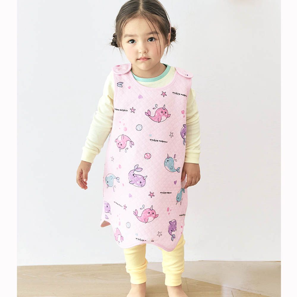 保暖三層絎縫棉防踢被-夢幻獨角海豚-淺粉