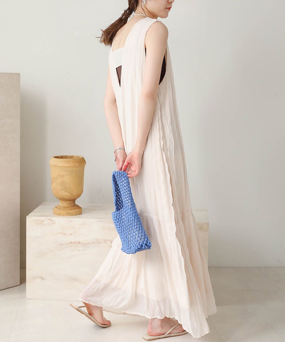 日本 Bab - V領浪漫飄逸無袖洋裝-米杏