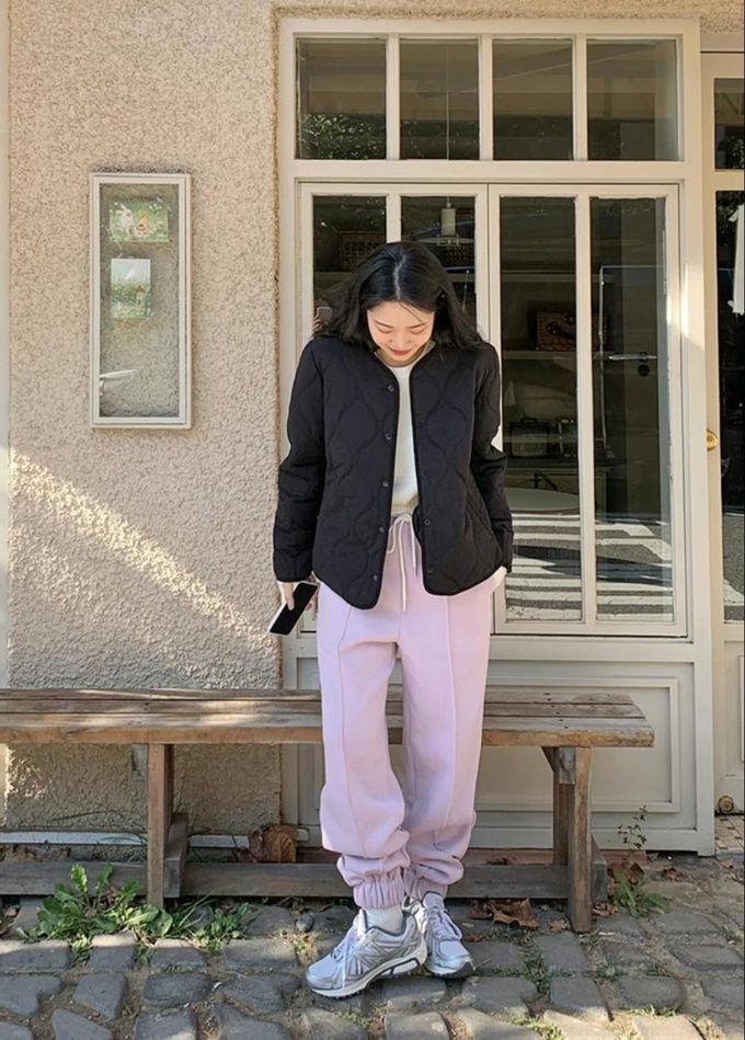 韓國 LANDING - 韓國製絎縫壓紋鋪棉圓領外套-黑 (FREE)