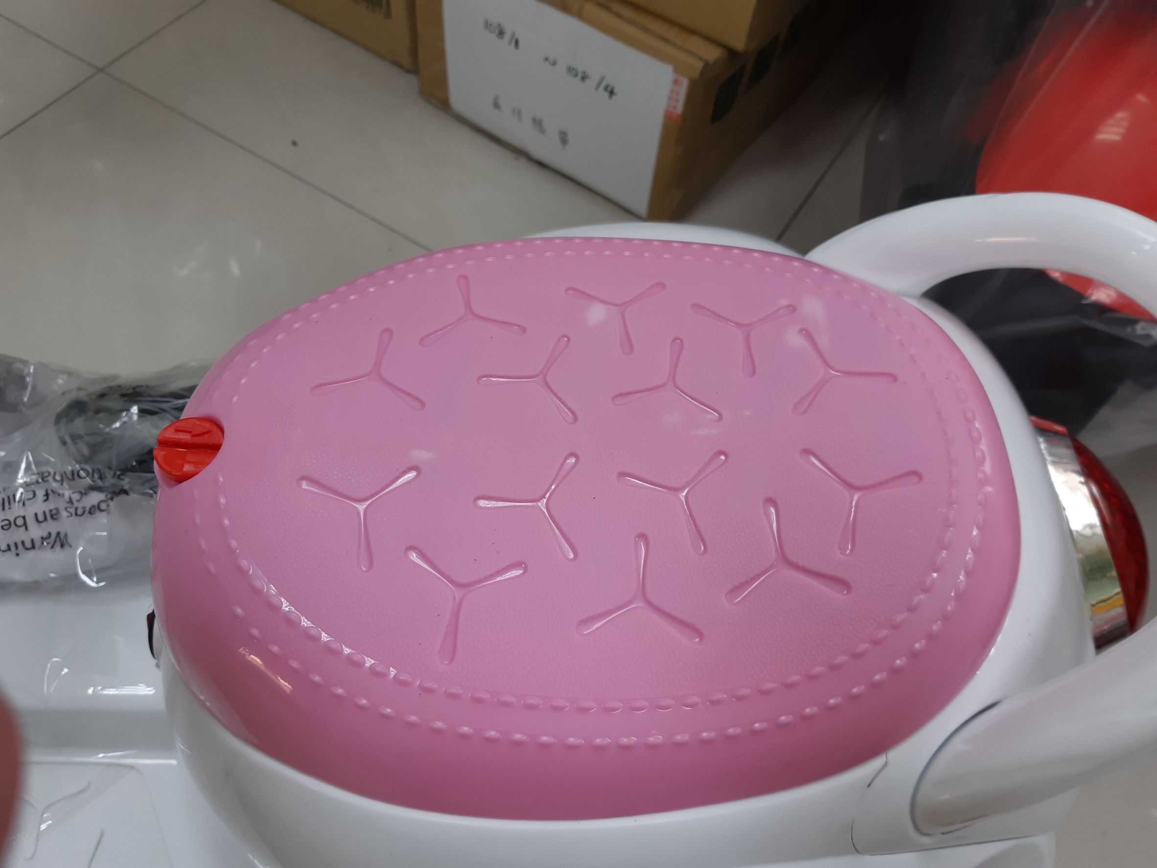 親親 Ching Ching - 福利品-甜心喵喵 電動摩托車-粉紅色