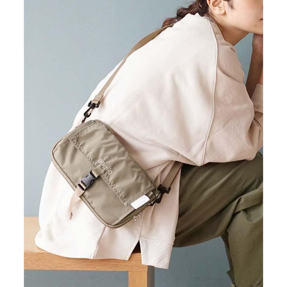 日本 zootie - anello 輕量多夾層便利側背包(可機洗)-卡其棕