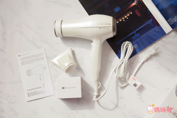 本 Create Ion 翻轉風 專業沙龍級負離子吹風機