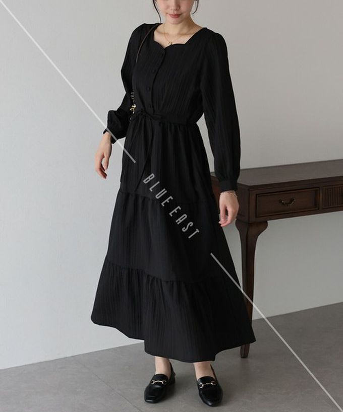 日本 BLUE EAST - 美型桃心領腰綁帶分層泡泡袖洋裝-黑