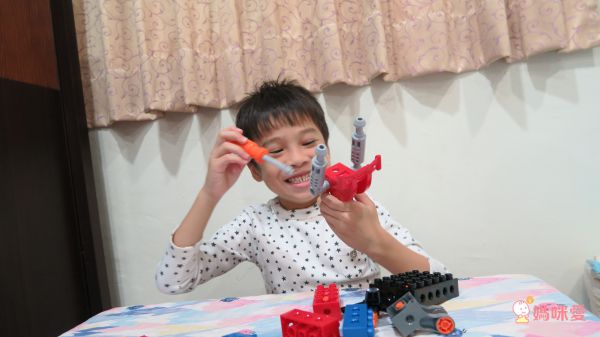 BanBao 邦寶積木 399 元↗【小月齡、大顆粒】學習積木 ✖ 轉轉動手操作