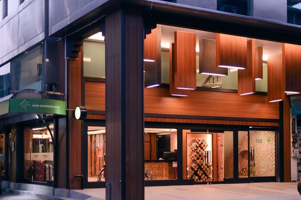 奇異果快捷旅店-台中成功店 ★