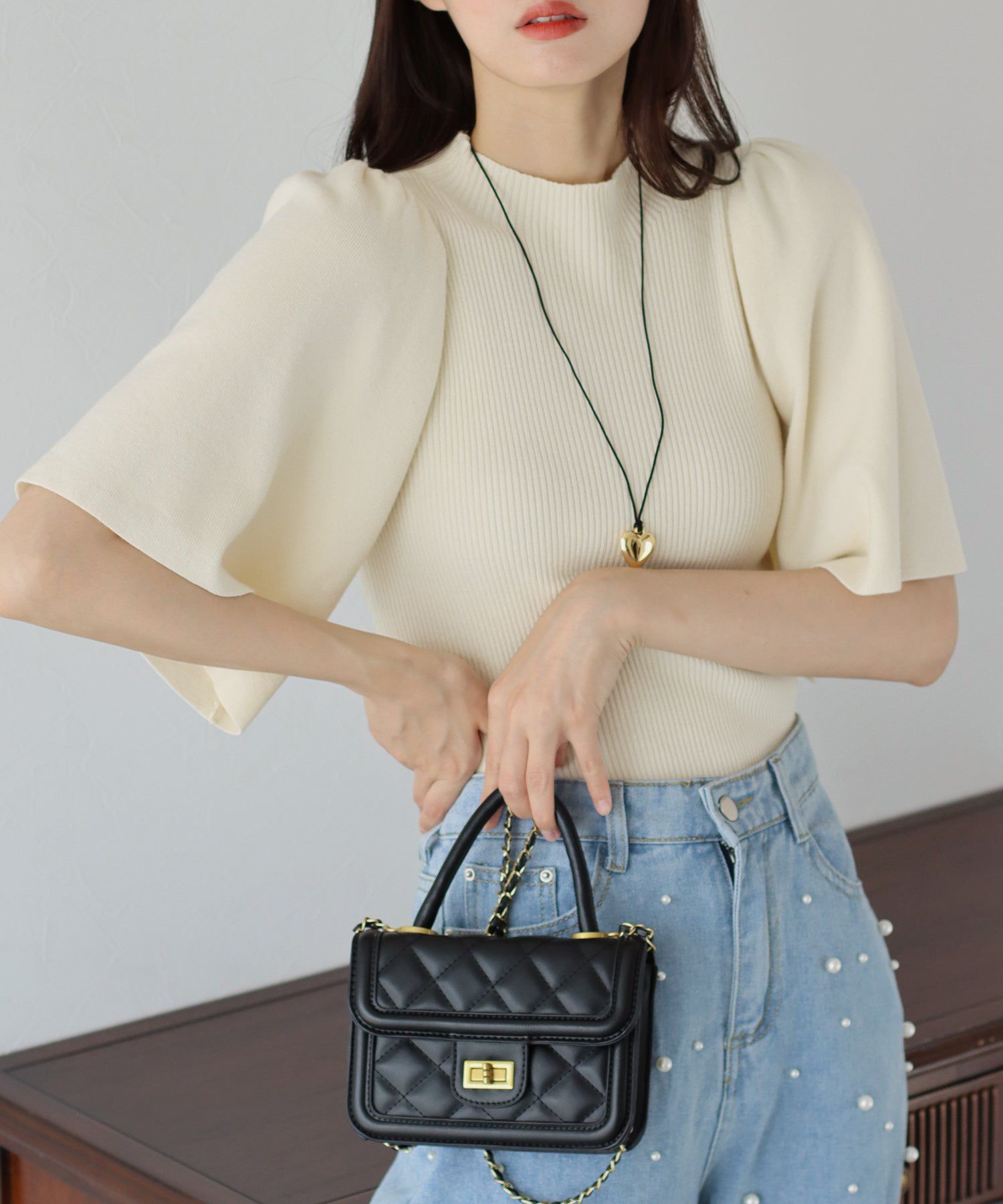 日本 BLUE EAST - 溫柔小立領羅紋五分袖上衣-深綠