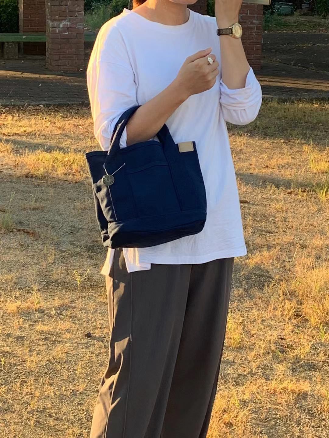 加厚大容量帆布手提包/便當袋-深藍色 (23x15x21cm)