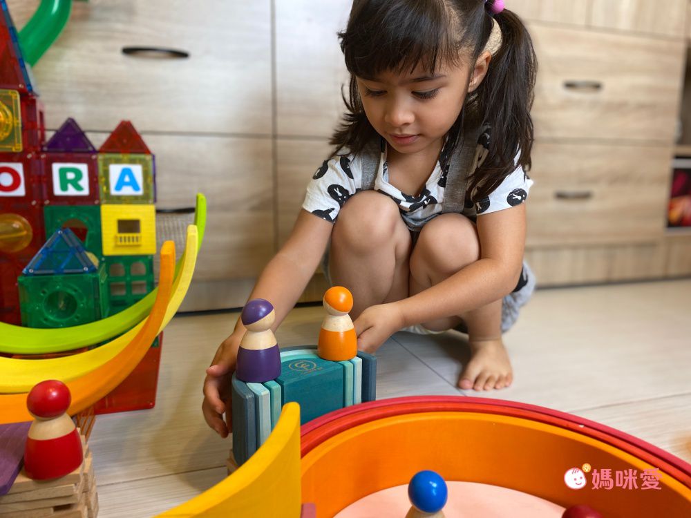 一組成就100種玩法【Color Fan】彩虹積木