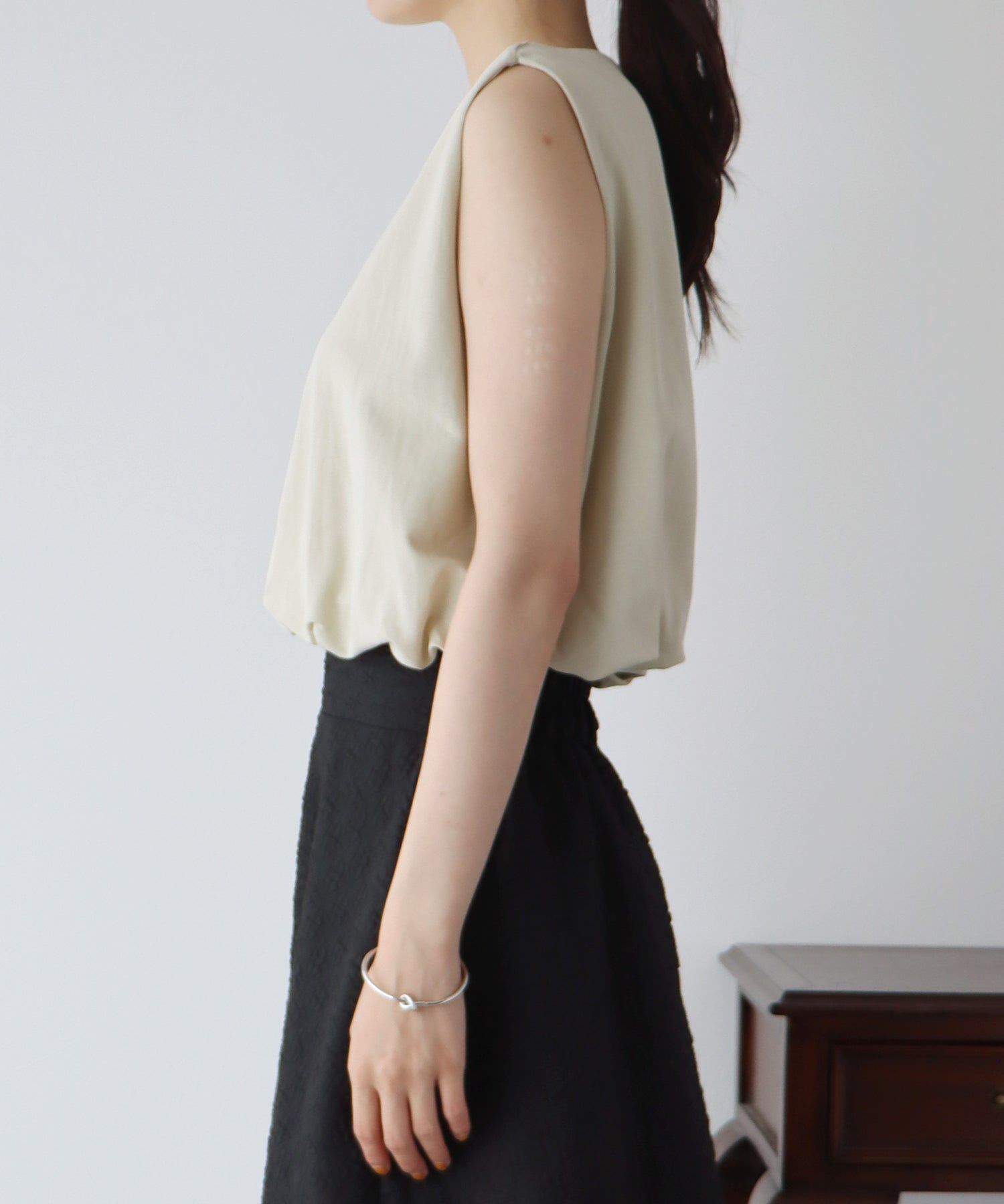 日本 BLUE EAST - 棉混法式簡約無袖上衣-白