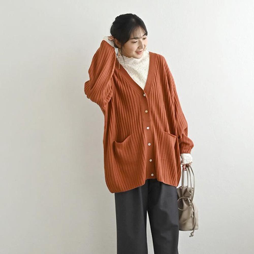 日本 ihuu - V領寬鬆坑條長版針織外套-磚橘