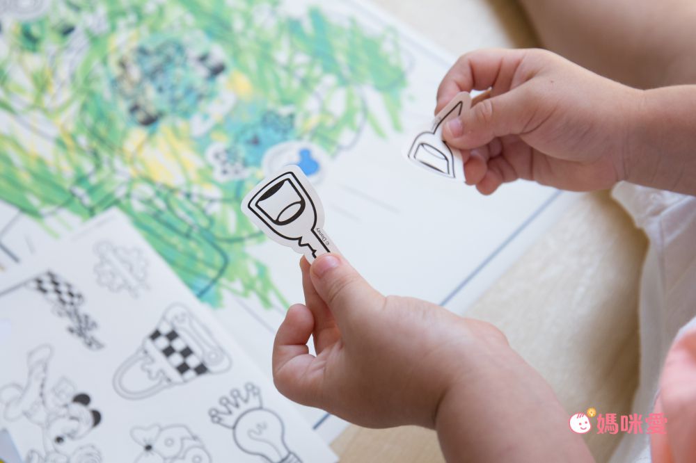 魔法顯色筆【Crayola 繪兒樂】神彩著色套組/著色本