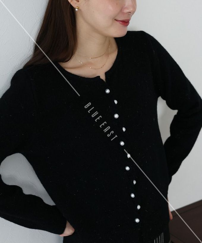 日本 BLUE EAST - 氣質交替珍珠扣針織上衣/開襟衫-深灰