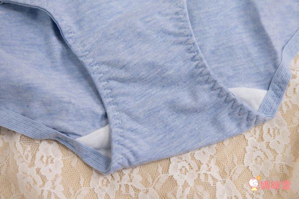 akachan honpo - 產孕婦高腰包腹內褲-素面-黑色