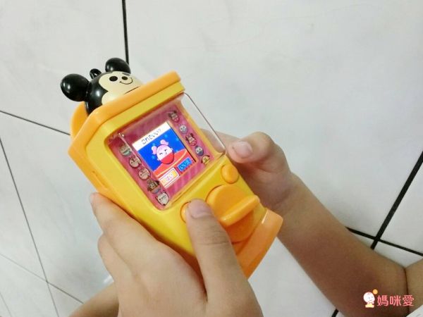 日本【TAKARA TOMY】超萌迪士尼扭蛋機、遊戲屋