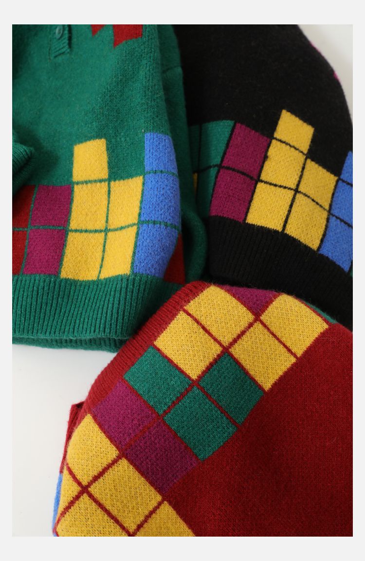 TONGMO - 復古Polo翻領針織長袖毛衣-俄羅斯方塊-黑色