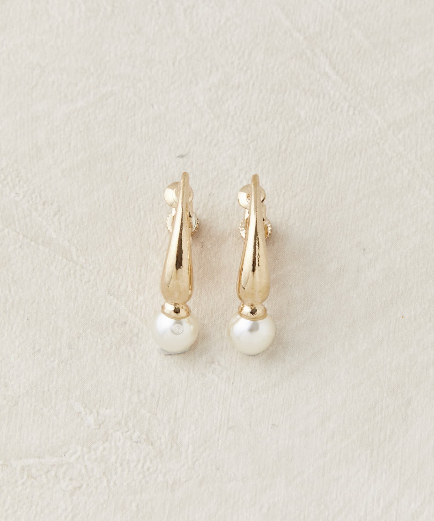 日本 Lattice - 流線珍珠金屬夾式耳環-銀