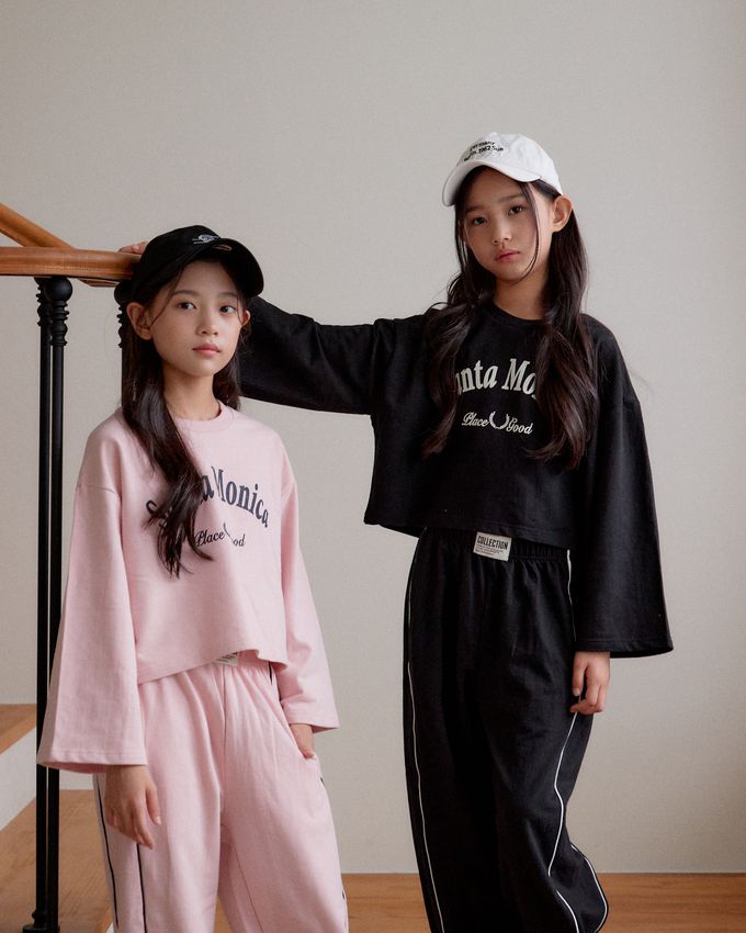 韓國 sm2 - 美式文字印長寬袖短版上衣-黑