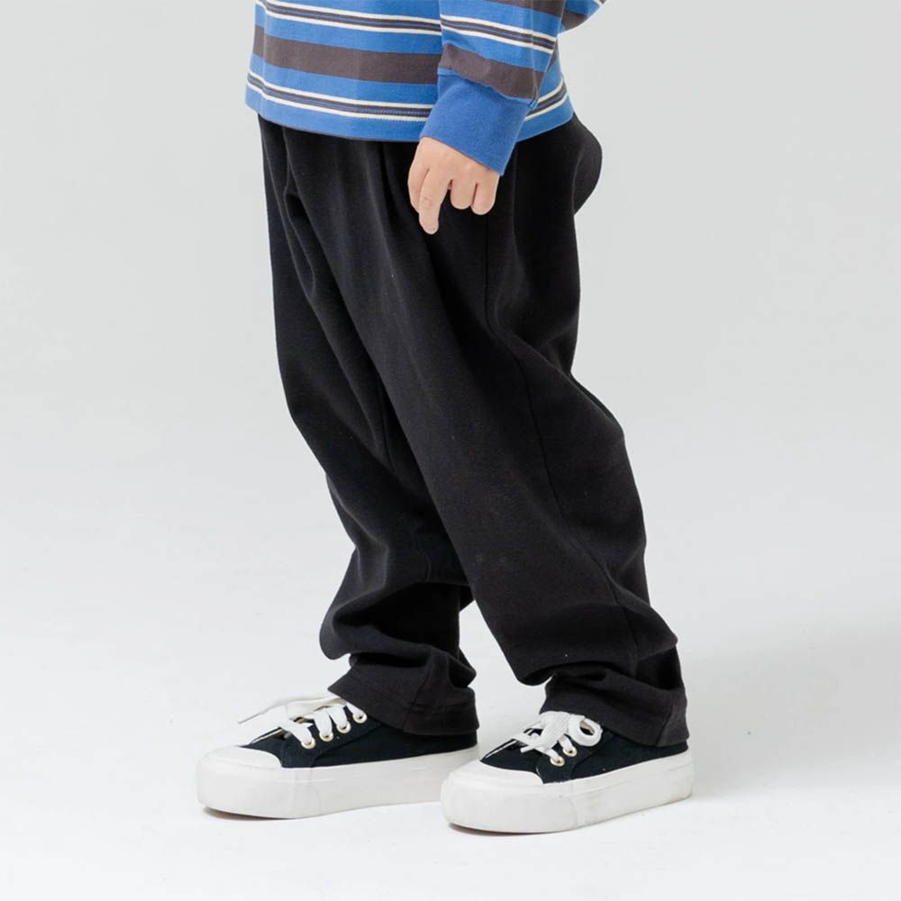 品牌熱銷 百搭彈力伸縮燈籠長褲-黑