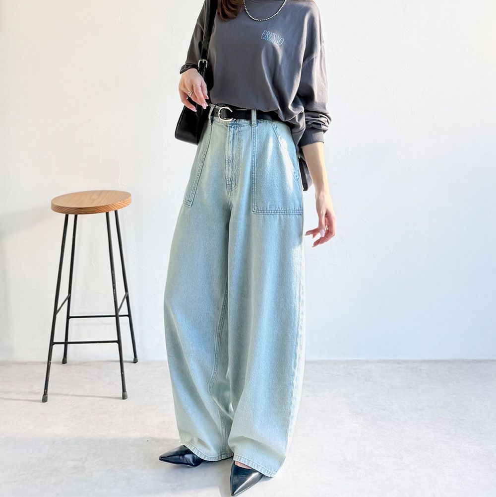 圓弧修身廓形大口袋純棉丹寧褲-刷白水藍