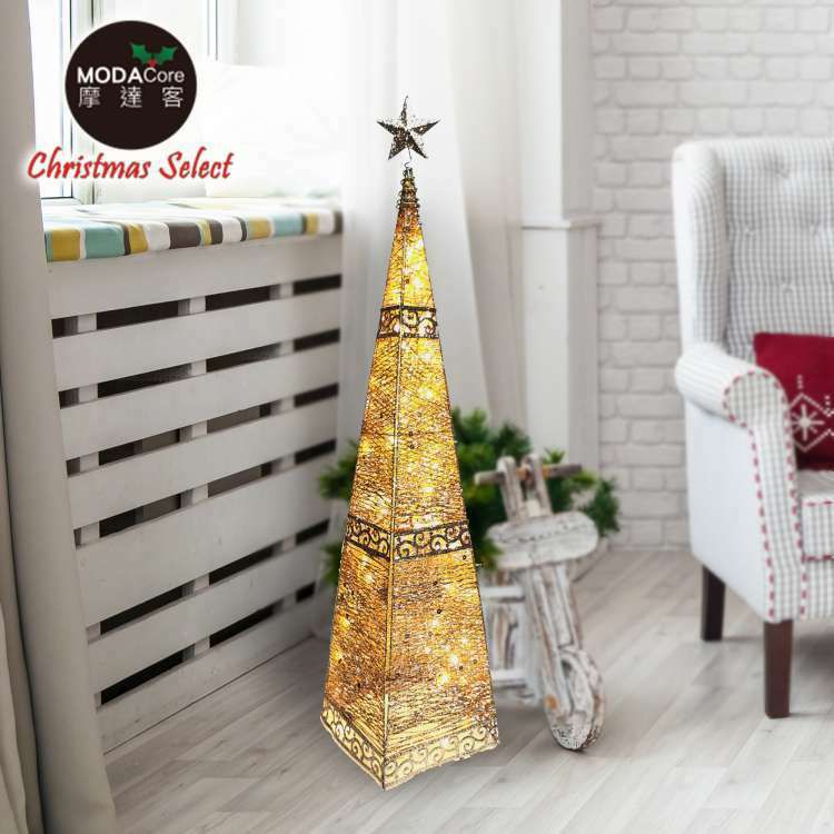 MODACore 摩達客 - 耶誕-90cm復古歐式聖誕裝飾四角樹塔(金色系)+LED30燈暖白光插電式燈串(附控制器)_中落地型_本島免運費