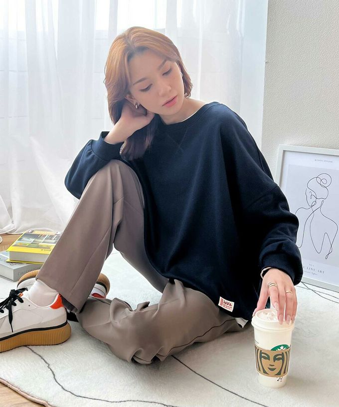 日本 Classical Elf - Java 棉混裏毛圓領素色大學T-深灰藍