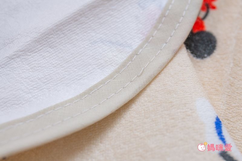 日本代購 - 麵包超人防水墊-暖黃