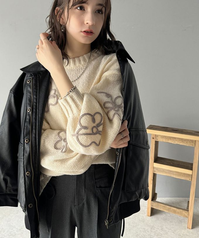 日本 Classical Elf - 線條花朵蓬鬆感針織上衣-黑