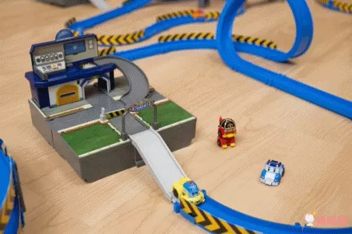 POLI 波力救援小英雄 - 波力迷你基地-附1吋迷你波力合金車1台