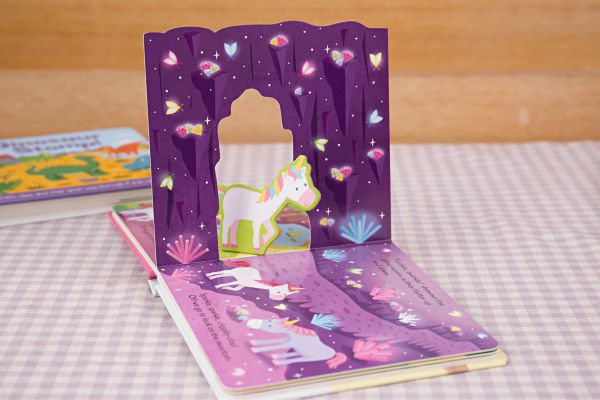 Roar!叫叫大恐龍音效書，聽聲音認識各類型恐龍！