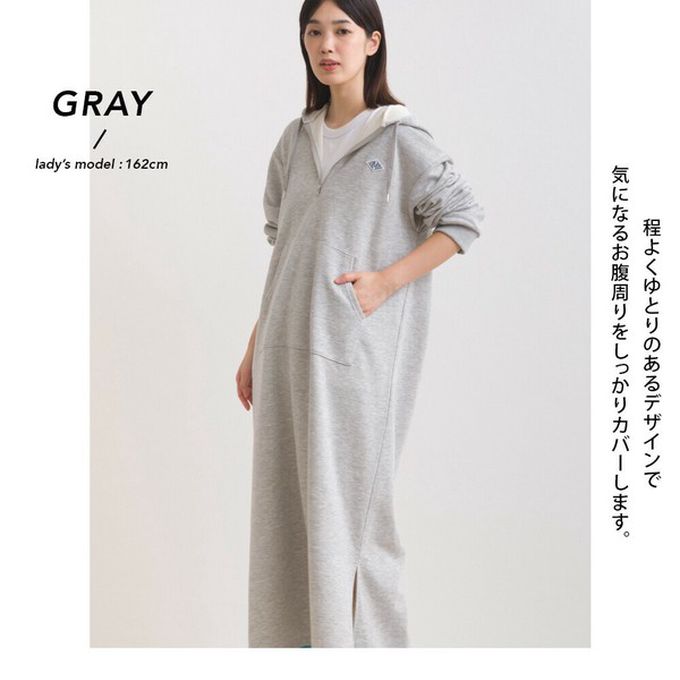 日本 OMNES - 休閒刺繡logo裏毛連帽長袖洋裝-淺灰