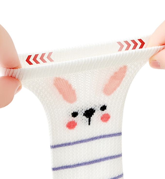 可愛小兔子星星輕薄透氣中筒棉襪