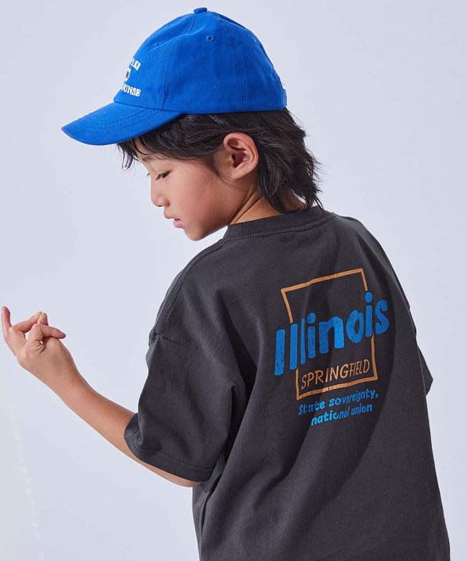 日本 devirock - 100%棉 定番印花寬版短袖上衣-方框LOGO-霧綠