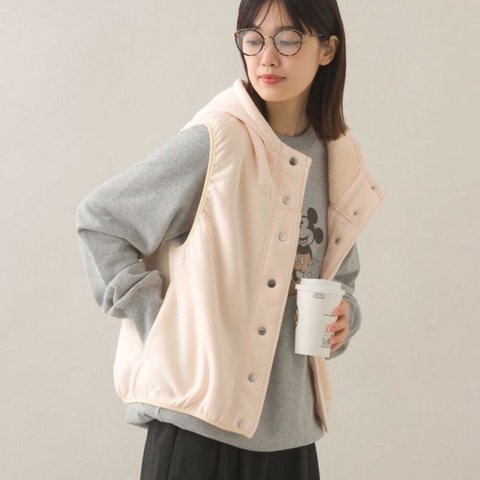 日本 OMNES - 裏起毛保暖短版運動風連帽背心-咖啡