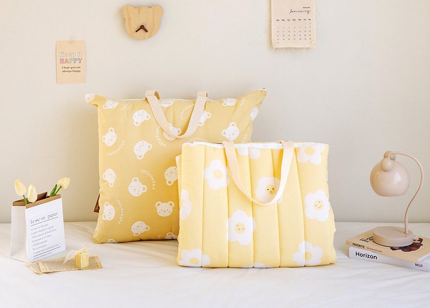 韓國 Formongde - 防水睡袋收納袋(5cm雙面睡袋可用)-黃底熊熊 (80x50cm)