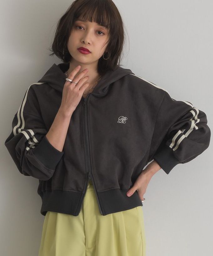 日本 ELENCARE DUE - 麂皮俐落雙拉鍊短版連帽外套-炭灰x米杏邊