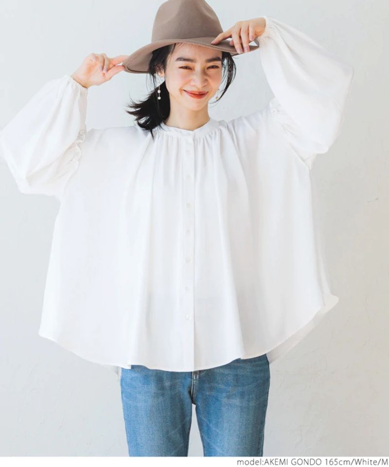 日本 COCA - 慵懶垂墜風圓領澎袖雪紡襯衫-黑