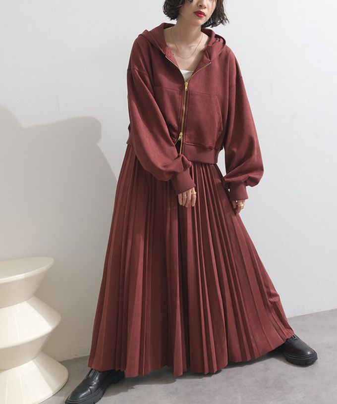 日本 ELENCARE DUE - 俐落低調麂皮百褶長裙-煙燻黃