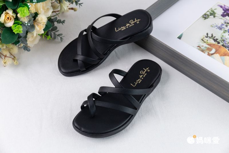 日本女裝代購 - 日本製 交叉繫帶平底涼鞋-經典黑