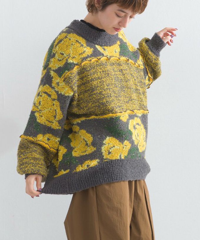 日本 Lupilien - 毛茸感華麗大花朵針織上衣-白x橘粉