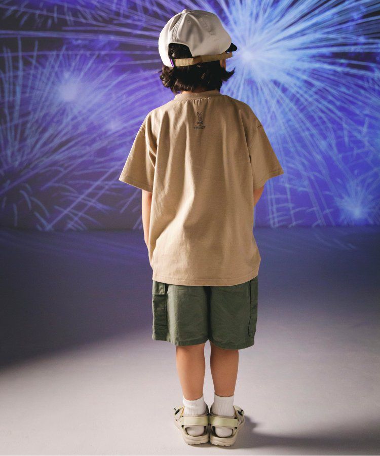 日本 BREEZE - 聯名款 夜光拉鍊大口袋短袖上衣-卡其