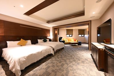 丰居旅店微風館 - 『媽咪愛特談』平日四大行政家庭房住宿券-使用期限至2026/8/31
