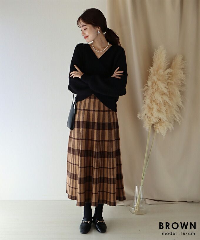 日本 BLUE EAST - 針織中長裙-格紋-杏黑