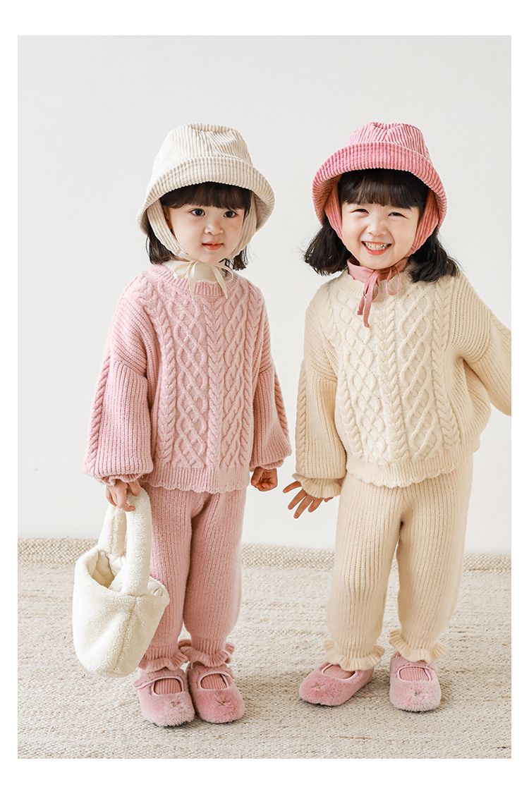 TONGMO - 復古針織花邊長褲-卡其色