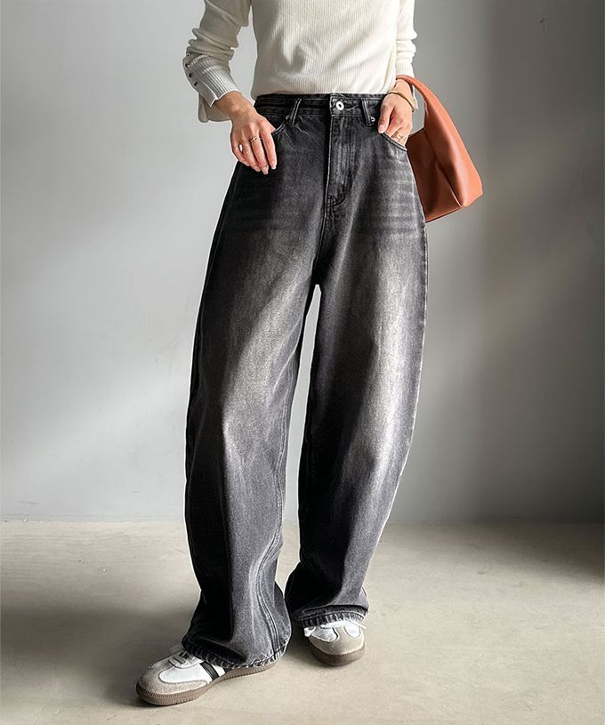 日本 Classical Elf - 俐落百搭刷色感彎月弧型丹寧褲-黑