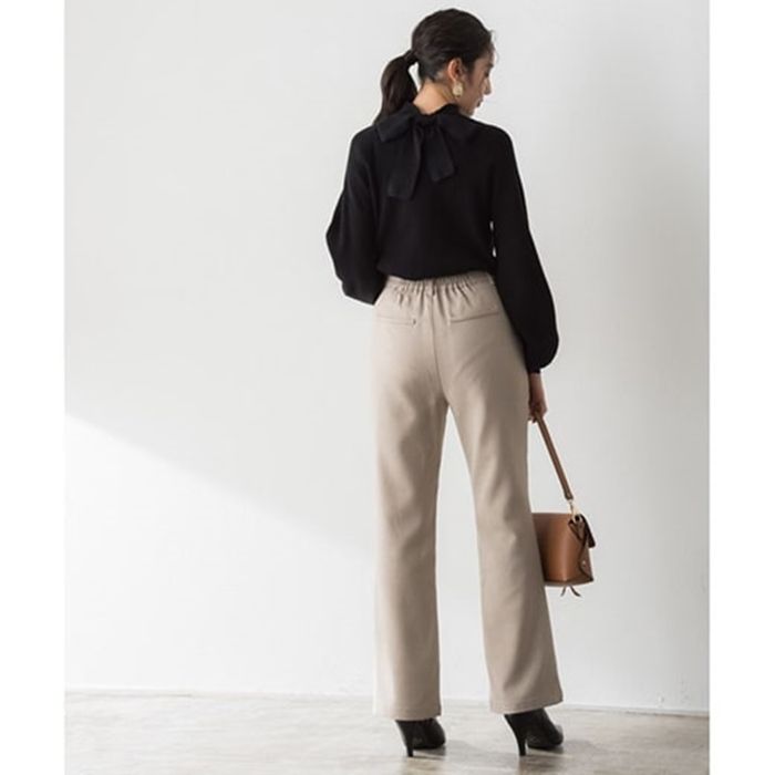 日本 BELLUNA - 優雅後扭結綁帶針織上衣-深可可