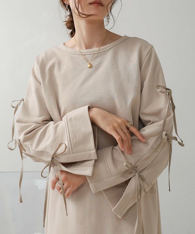 日本 Bab - 袖蝴蝶結層次感喇叭袖洋裝-象牙米