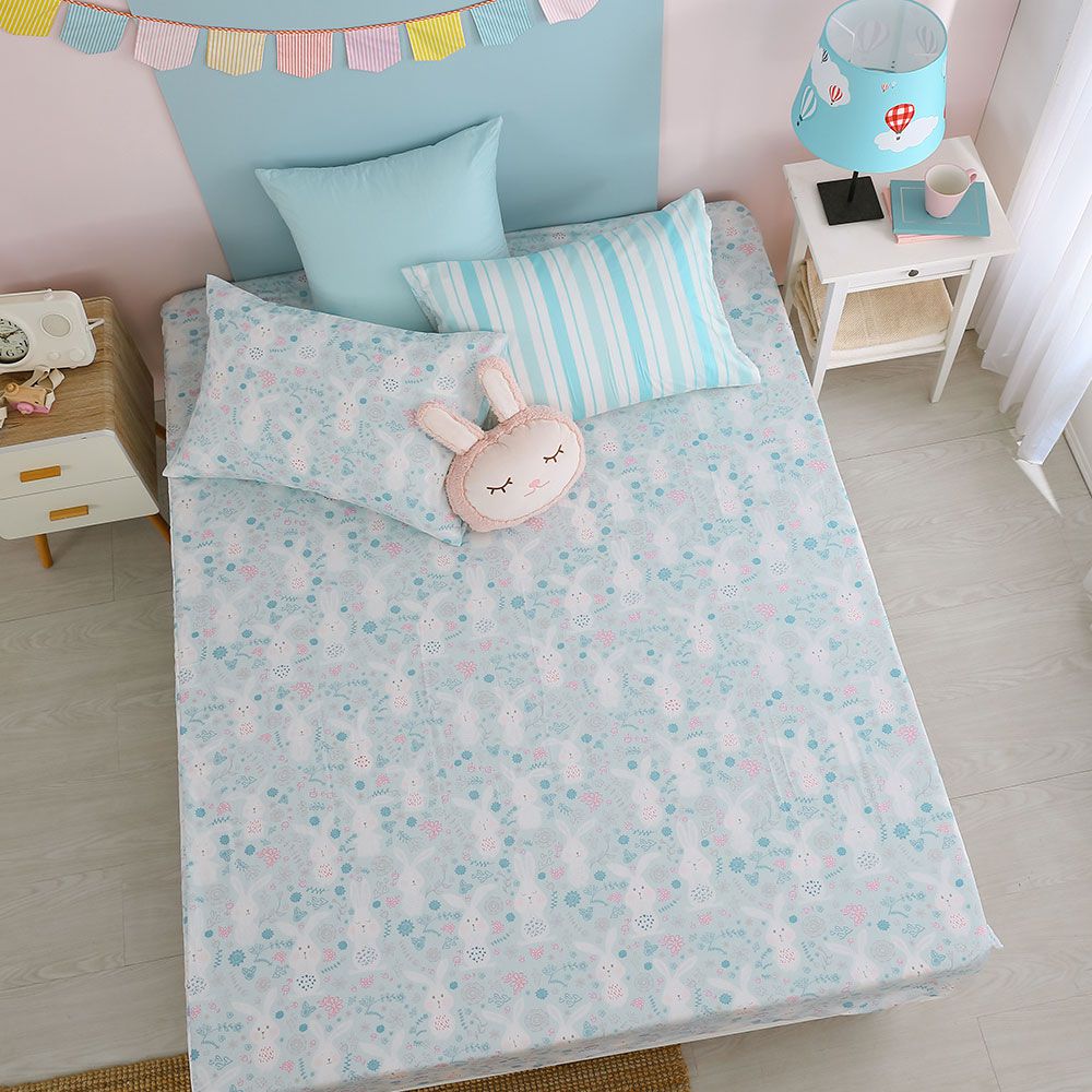 鴻宇 HongYew - 雙人特大床包枕套組 美國棉授權品牌 300織-眠眠兔-藍